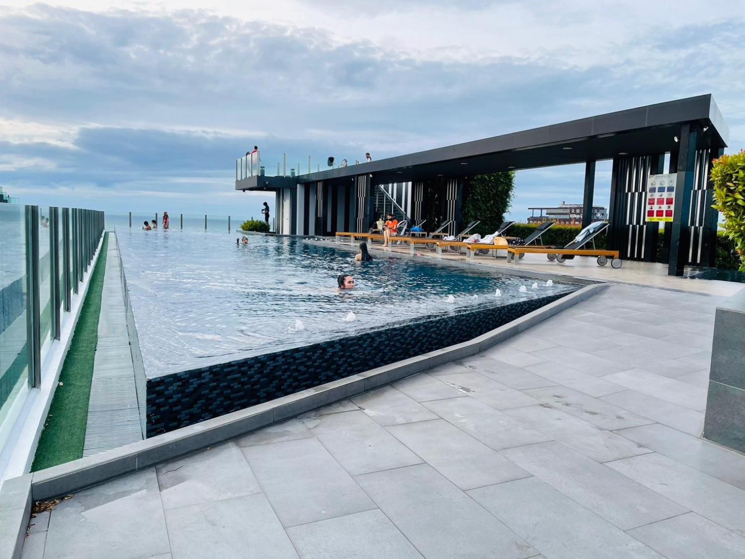 The Base 529 By Numam Apartemen