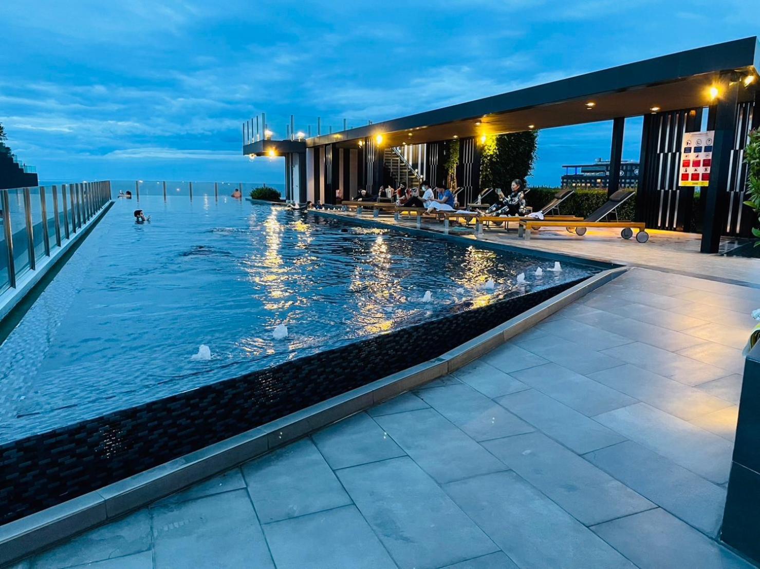 The Base 529 By Numam Apartemen Pattaya
