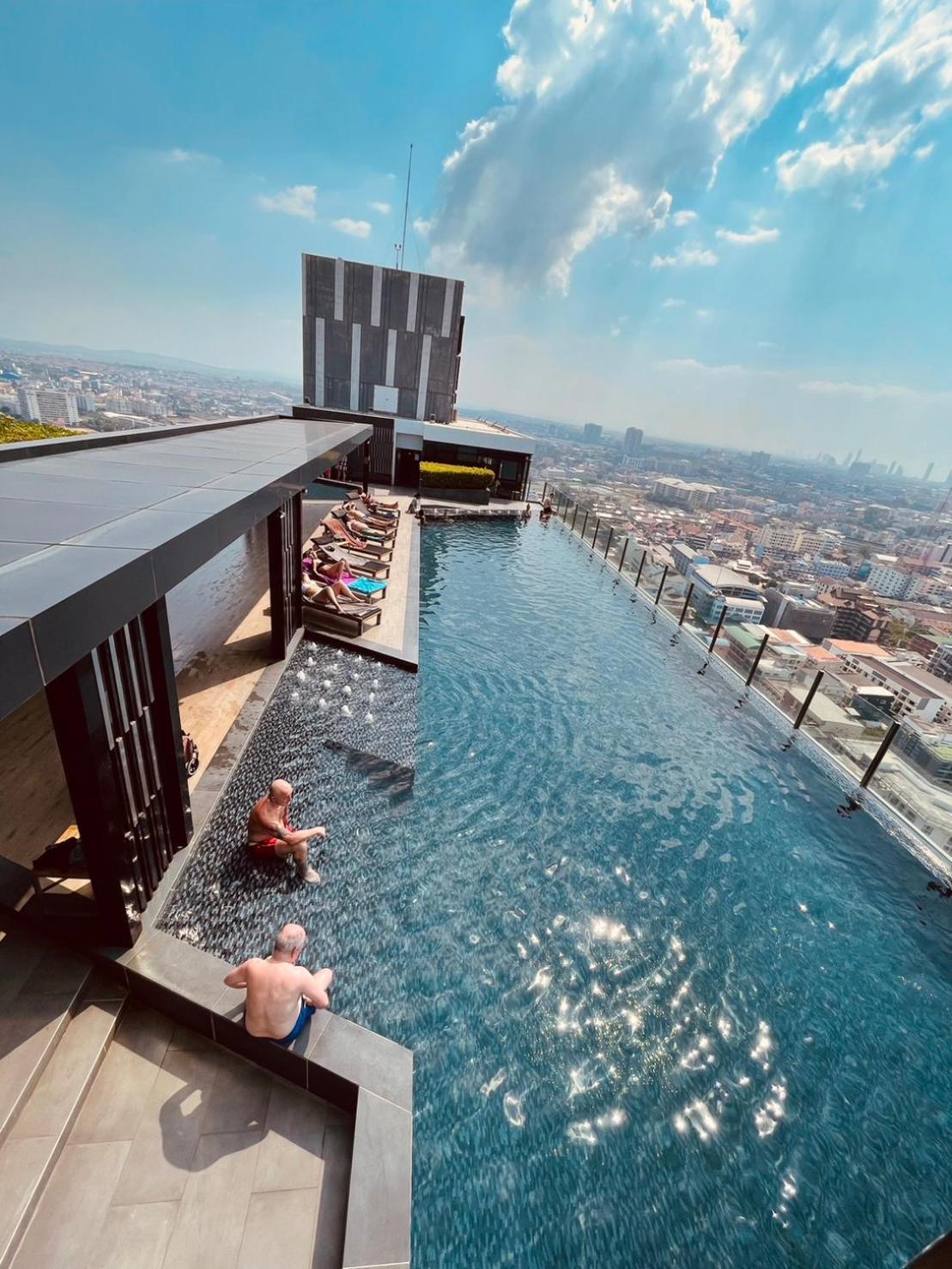 Apartemen The Base 529 By Numam Pattaya